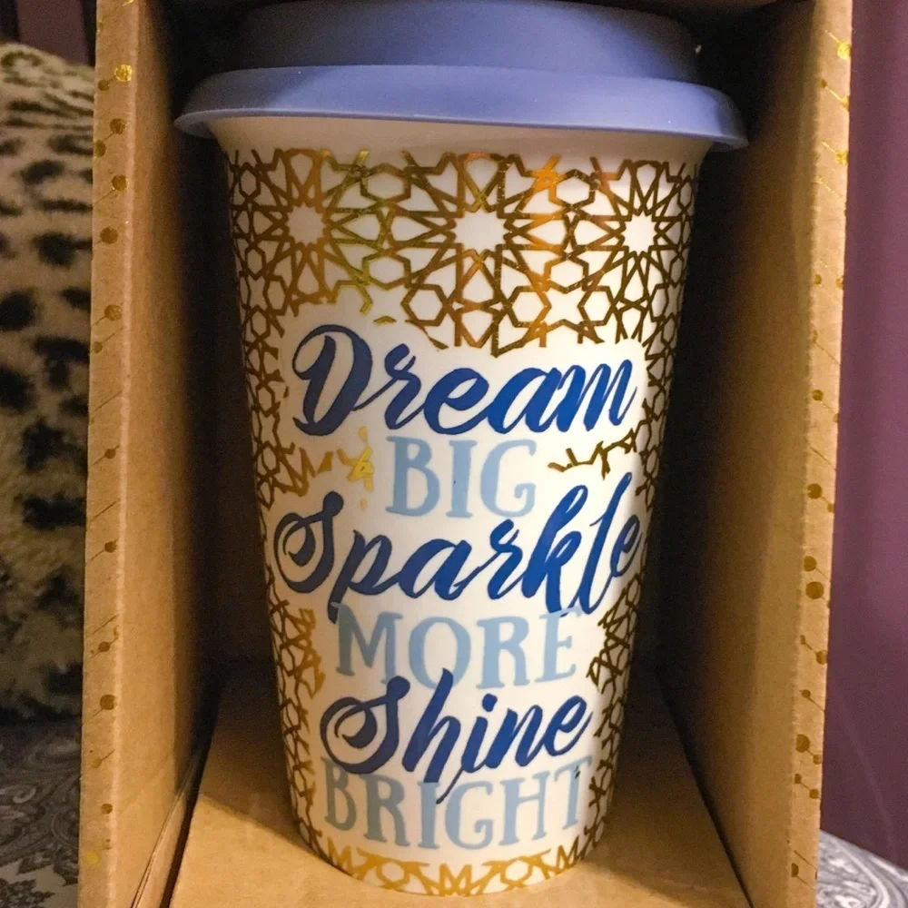 Free w/‎ Purchase Dream Big Ceramic Travel Mug Coffee Cup Silicone Lid NWT